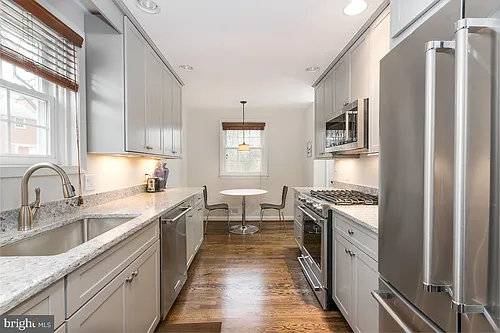 1405 N George Mason Dr Photo 1