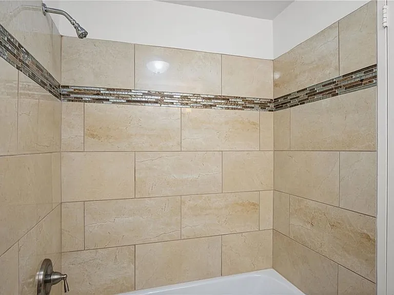 333A W Meyer Blvd #1215A — Photo 13