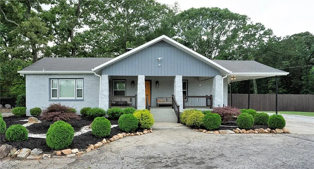 3 bed, 3.0 bath, 1840 sqft, $3,300 — Photo 2