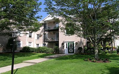 Quiet, wooded setting