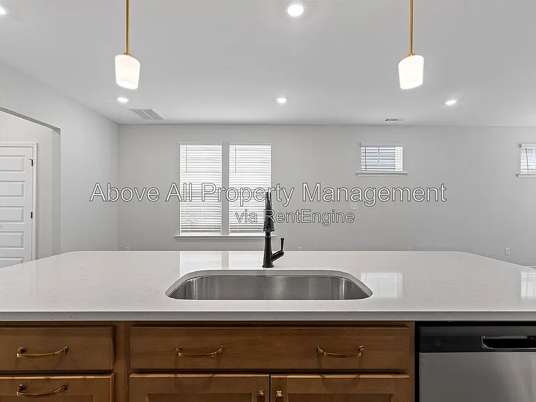 204 White Oak Garden Way — Photo 18