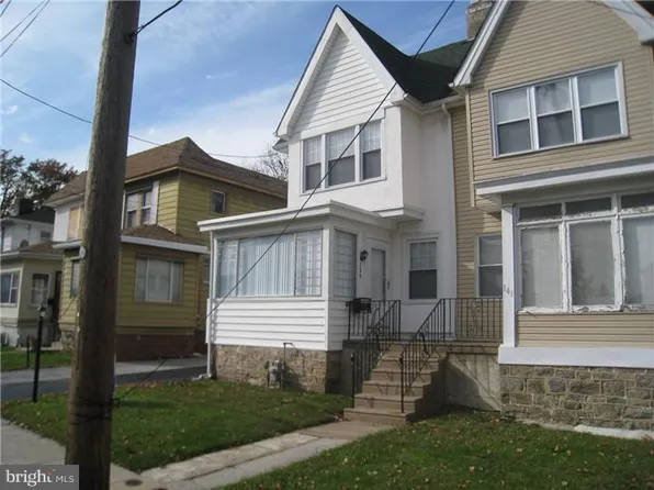 139 E Providence Rd, Yeadon, PA 19050