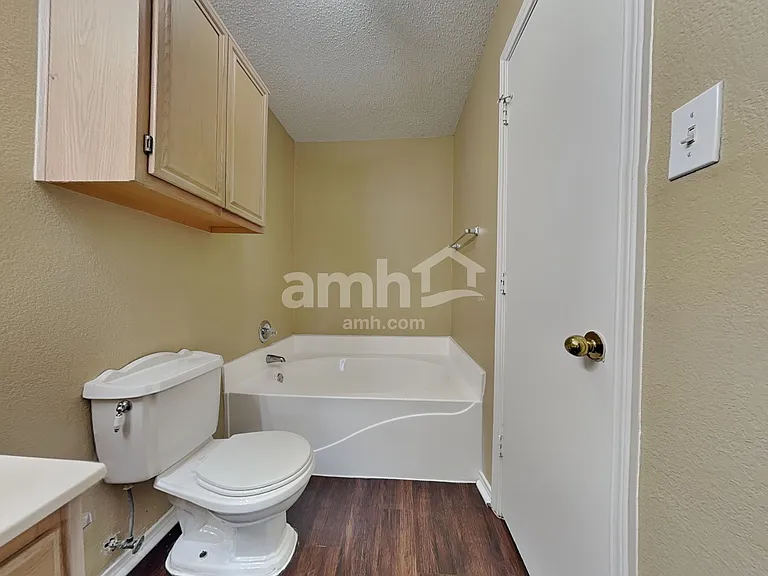 3235 Crystal Brook Ct — Photo 13