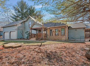 9480 E Gilmore Ridge Rd, Nashville, IN 47448