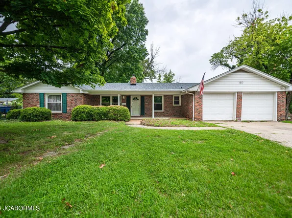 1610 Hough Park St, Jefferson City, MO 65101