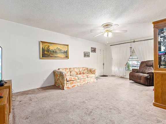 4th image of 418 Sandpiper Dr #F