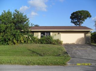 572 SE Fallon Dr, Pt Saint Lucie, FL 34953