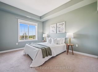 308 Watson Pkwy N #412, Guelph, ON N1E0G7