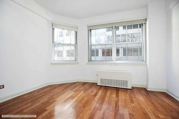 Rented by Medow Property | media 9