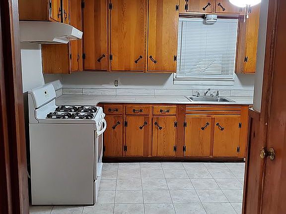 4th image of 512 Harriett Dr