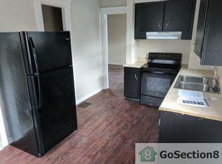 214 Foster Ave, Elyria, OH