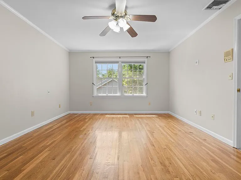 584 Hope St #7 — Photo 20