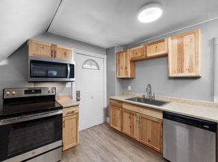 313 N 4th St #2, Grand Forks, ND 58203