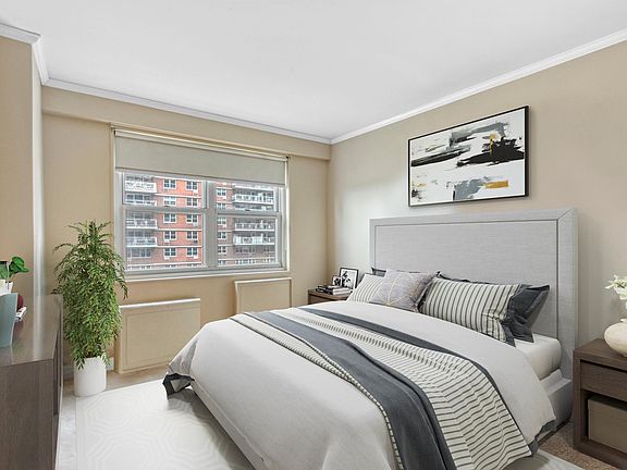 4th image of 2928 W 5th St APT 5D