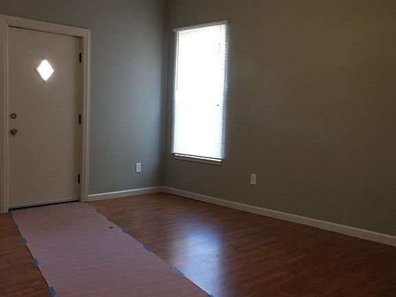 5th image of 1117 Lee St #1