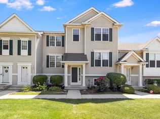 2912 Woodside Dr, Joliet, IL 60431