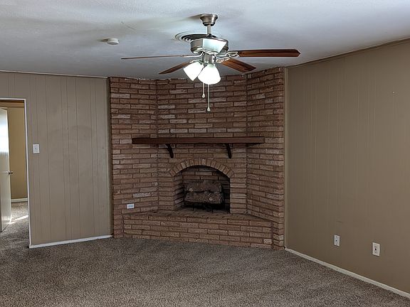 3rd image of 6912 Chippendale Dr