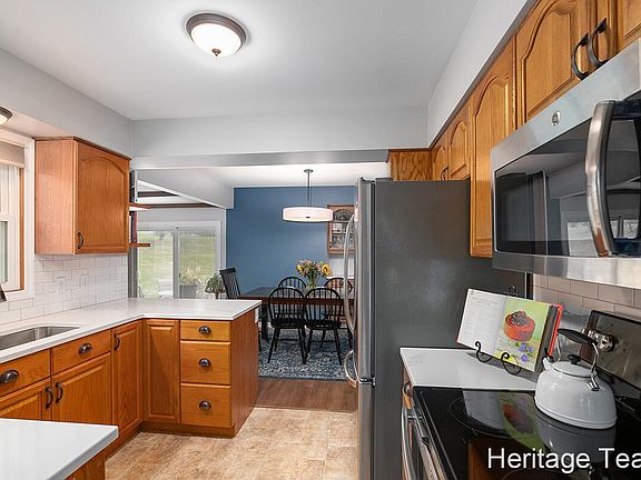 3rd image of 6861 Cherry Valley Ave SE