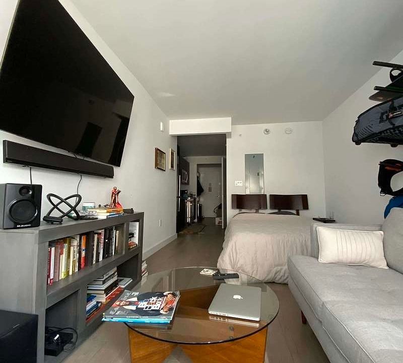 1st image of 419 Kent Ave #548