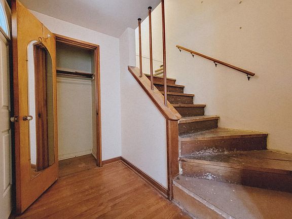 3rd image of 11308 S Avenue H