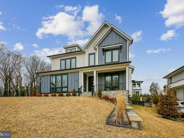 4055 Thornton St, Annandale, VA 22003