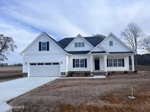 343 Shortleaf Drive, Grimesland, NC 27837