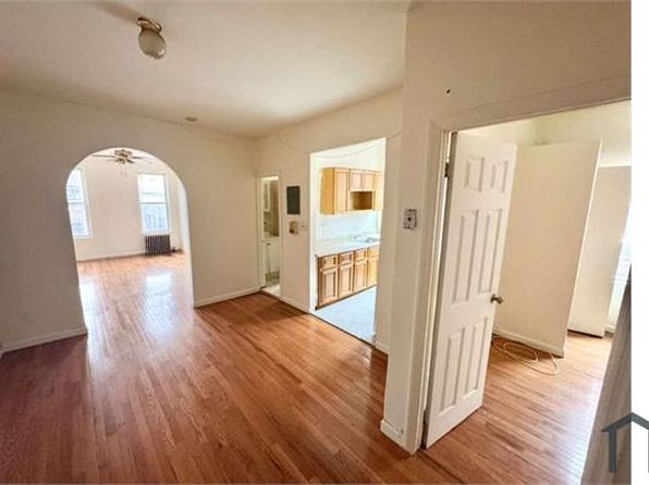 2296 Strauss St APT 2A