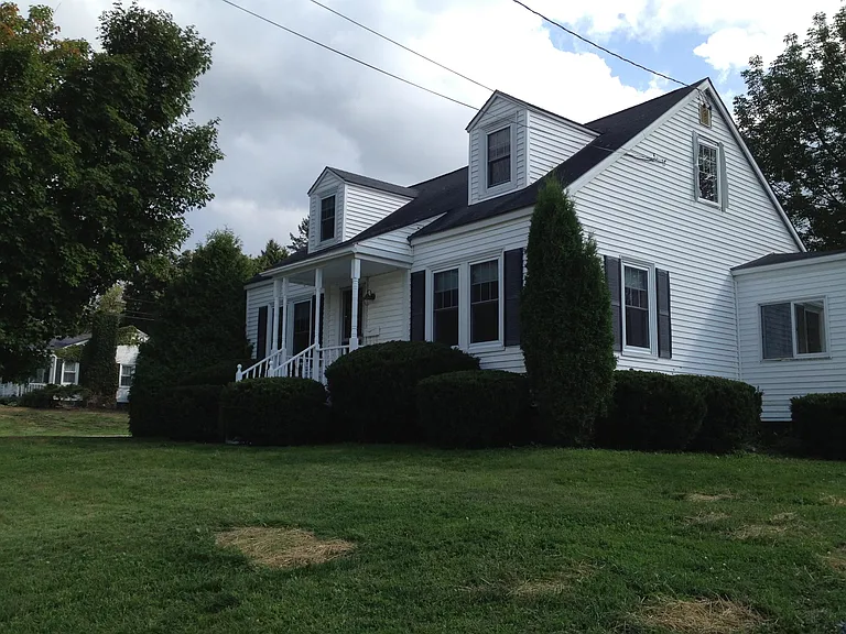 35 Lincoln St — Photo 10