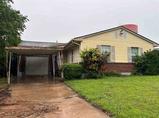 2421 NW 35th St, Lawton, OK 73505