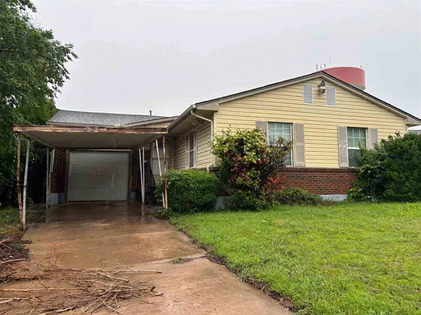 2421 NW 35th St, Lawton, OK 73505