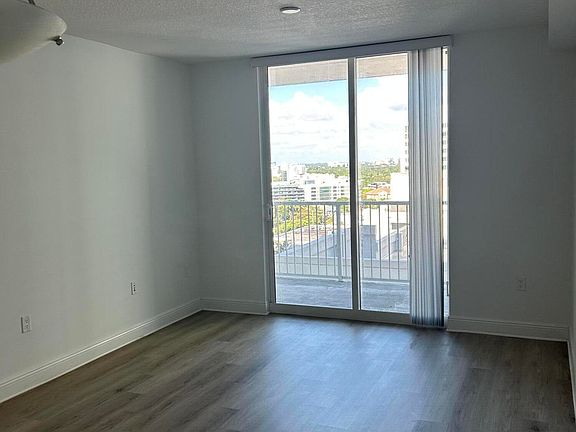 5th image of 1250 S Miami Ave APT 1613