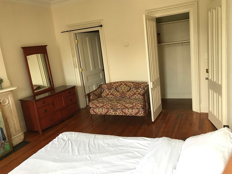 2nd image of 371 Grand Ave #2