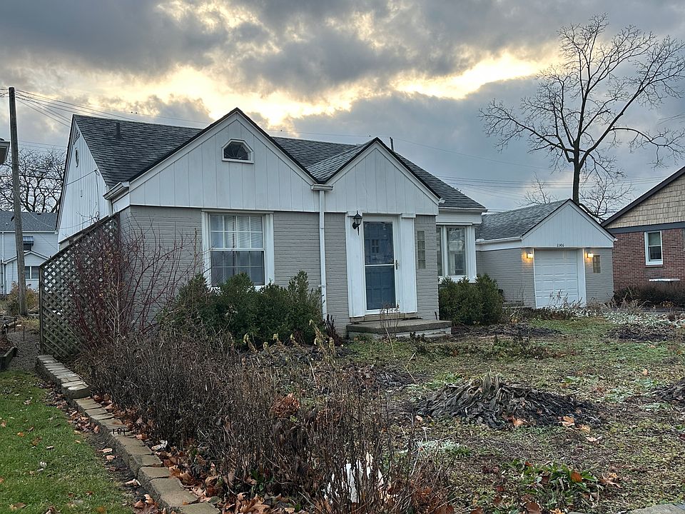 1st image of 22436 Wildwood St