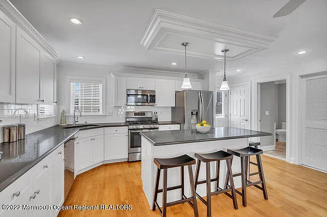 63 Fort Ave — Photo 12