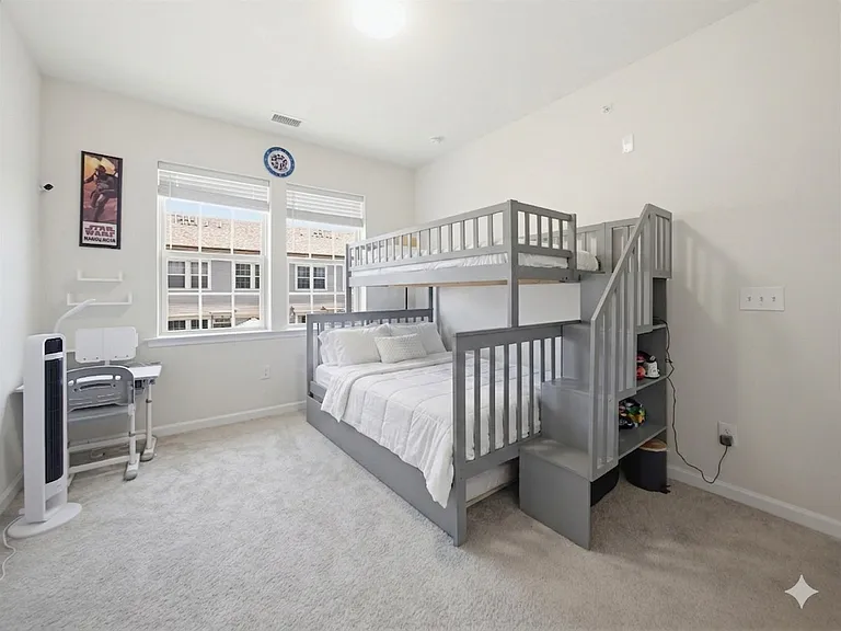 44 Leahy Dr — Photo 31