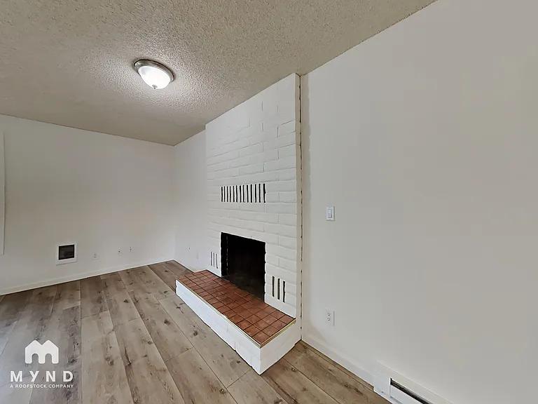 8612 Sw Ctr — Photo 7