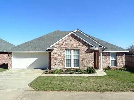 1st image of 101 Chinquapin Pl
