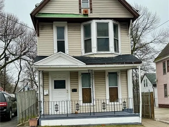 221 Maple St, Buffalo, NY 14204