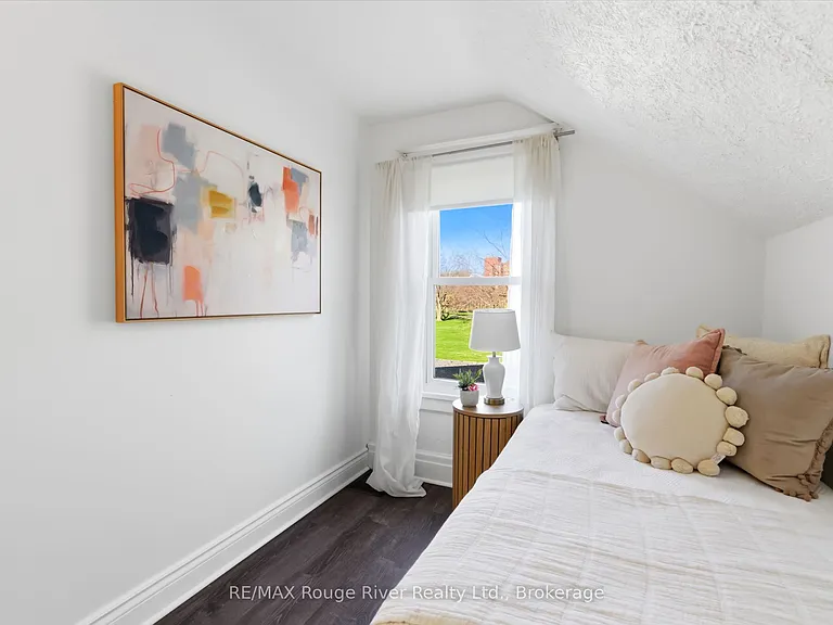 163 Nassau St — Photo 30