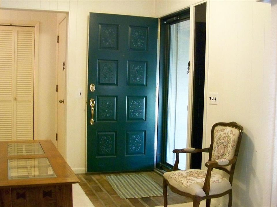 906 S Denman Ave, Chanute, KS 66720 Zillow