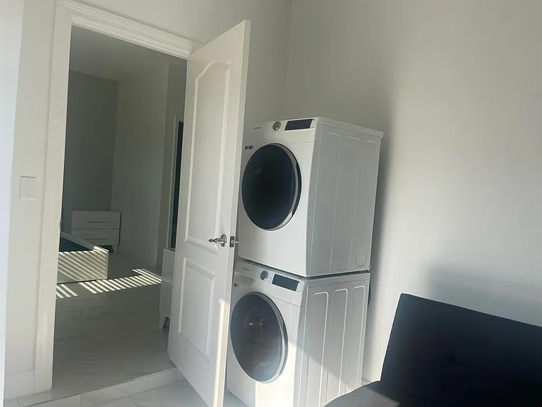 798 SW Abraham Ave #1 — Photo 12