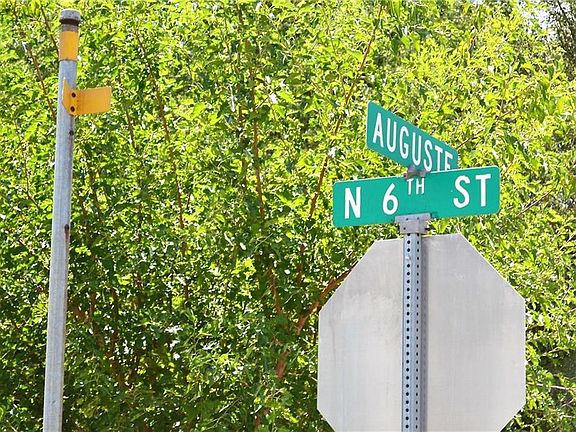1116 N 6th When arriving from the north this sign will tell you you've arrived.