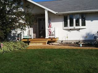 736 Galley Pl, Sturgeon Bay, WI 54235