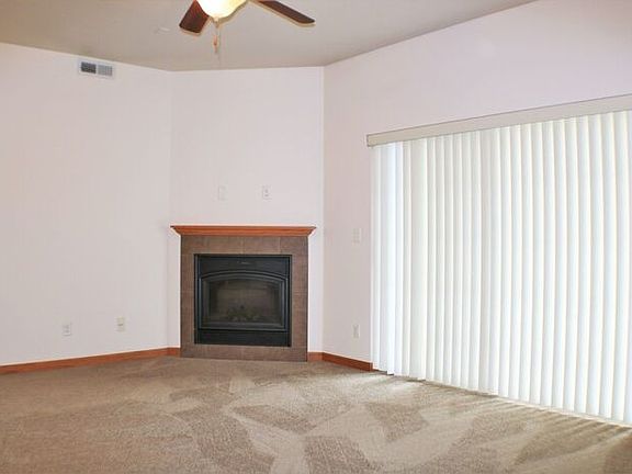 3rd image of 565 Pond View Dr Unit 102