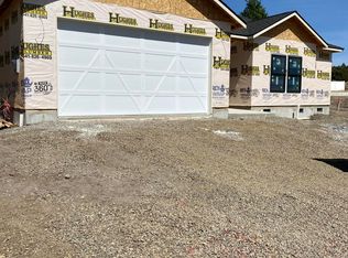 1085 Arrowhead Trl #400, Eagle Point, OR 97524