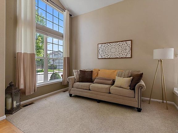 3rd image of 6294 Westview Cir