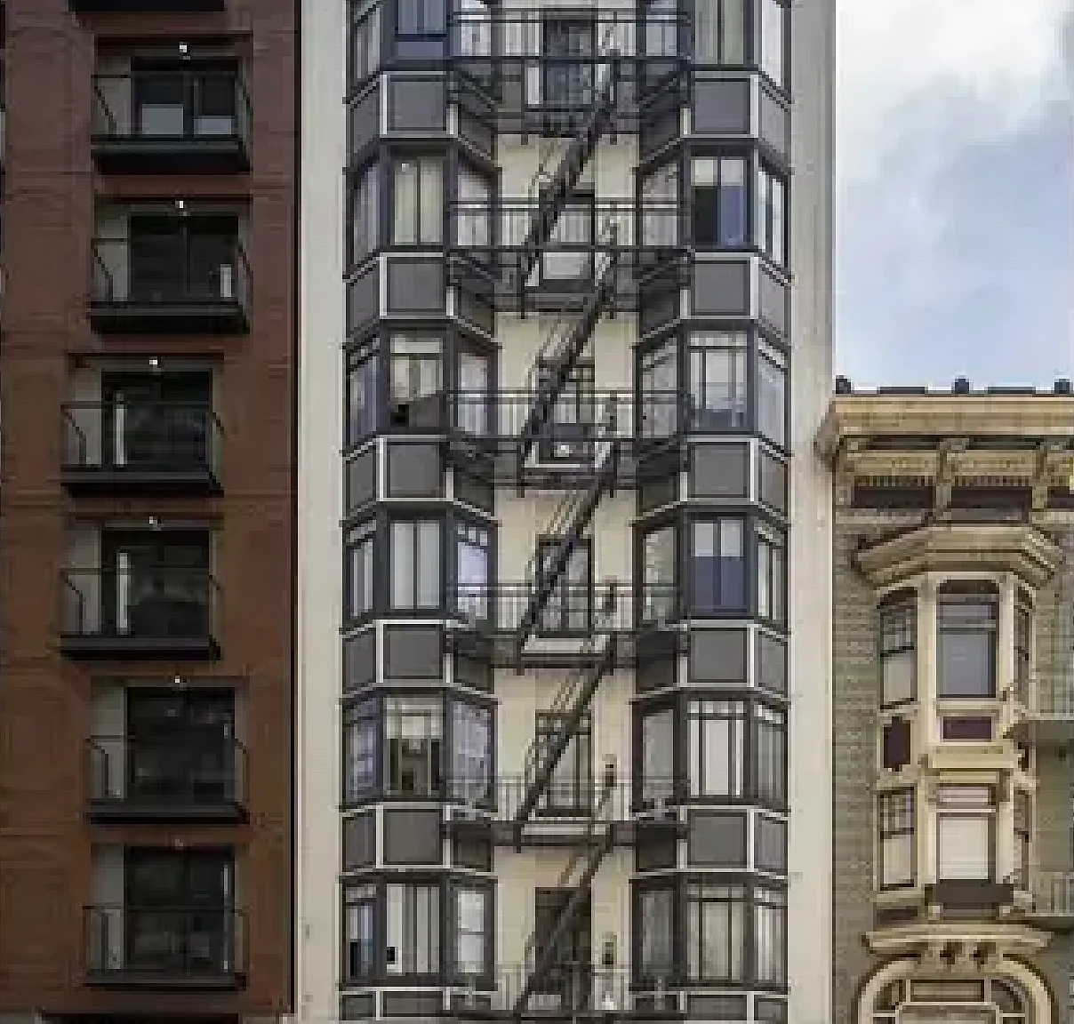 371 Turk St — Photo 2