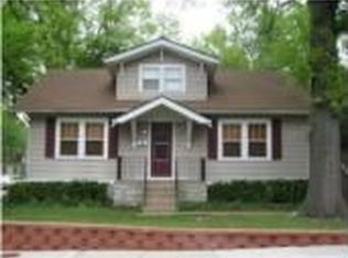 4330 W 52nd Ter, Roeland Park, KS 66205