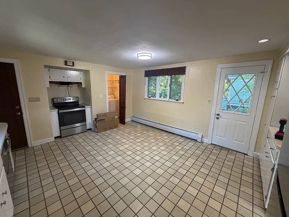 53 Oakland St #2S