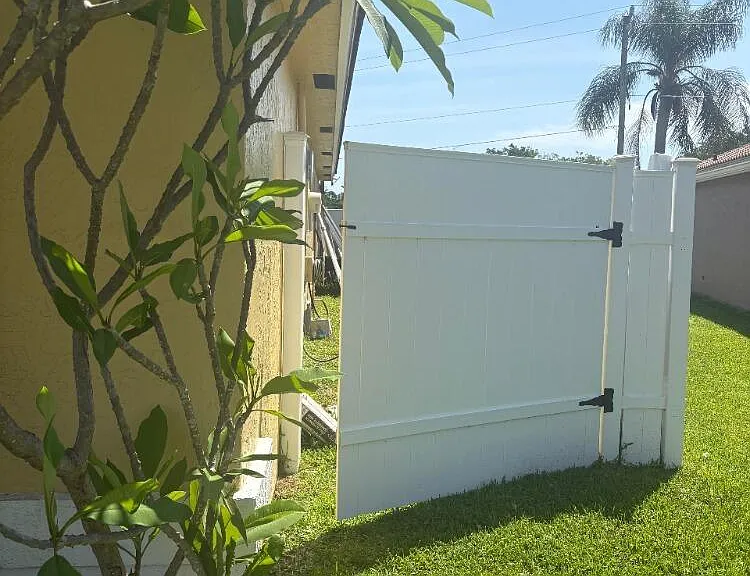 8520 Tourmaline Blvd — Photo 33